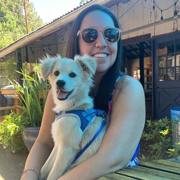 Meet your Posher, Laura - Picture 3 of 4